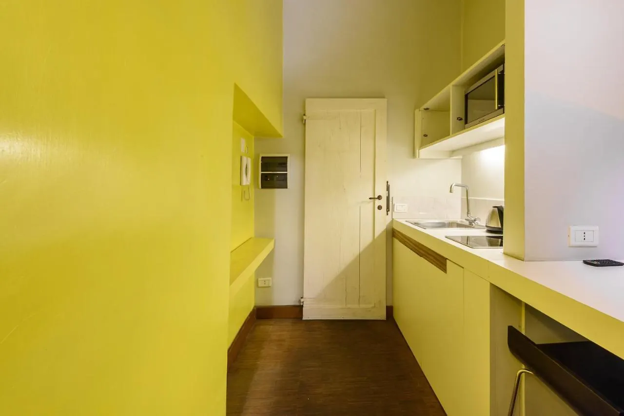 Palazzotto Pitti By Mmega Daire Floransa