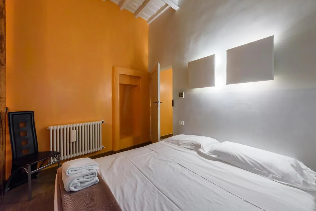 Palazzotto Pitti By Mmega Daire Floransa